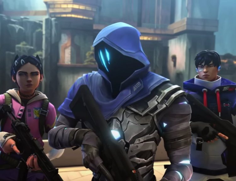 Omen stands with other agents holding weapons outside of a city in VALORANT.