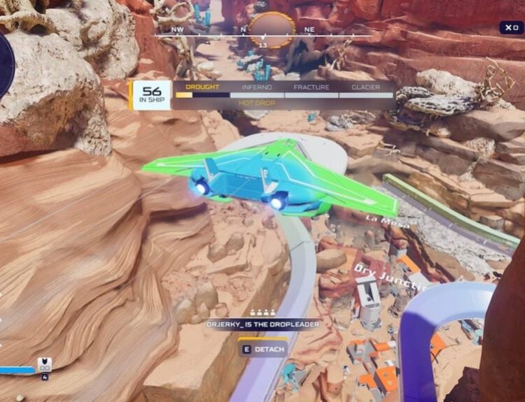 Shuttle in Splitgate 2's battle royale
