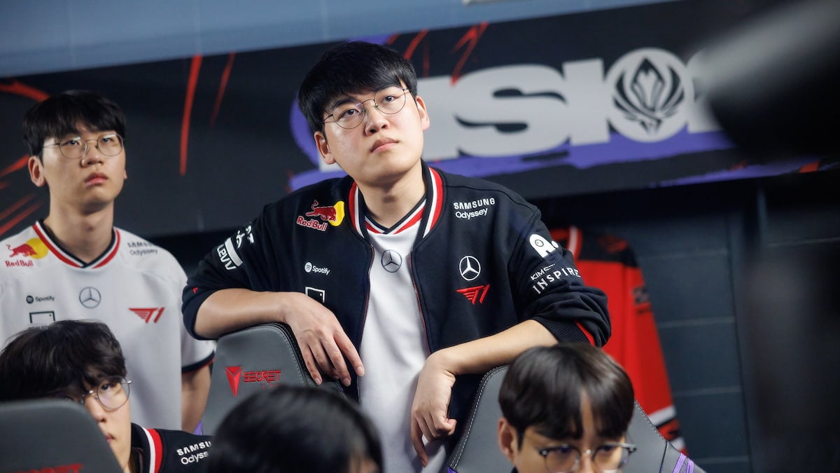 Gumayusi of T1 competes at MSI 2025 Bracket Stage Day 10 at the Pacific Coliseum in Vancouver, Canada on July 11, 2025.