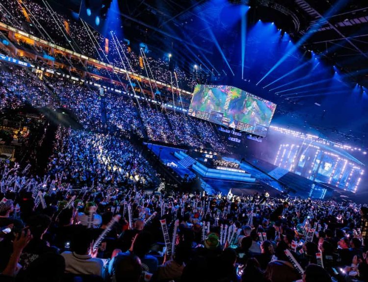 A view of atmosphere at the League of Legends World Championship 2024 Finals on Novemeber 02, 2024 in London.