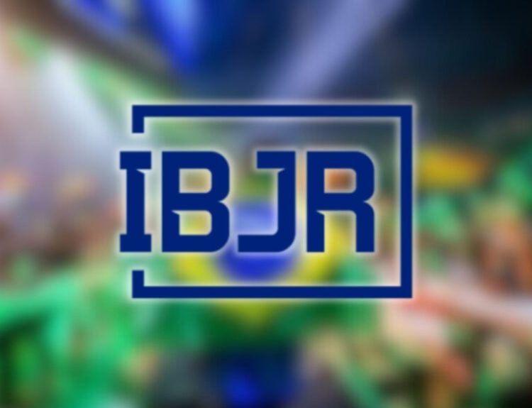 Logo of Brazilian Institute of Responsible Gaming (IBJR) against a blurred background of an esports player and crowd.