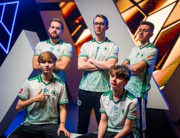 Team Falcons CS2 photo for the Esports World Cup 2025.