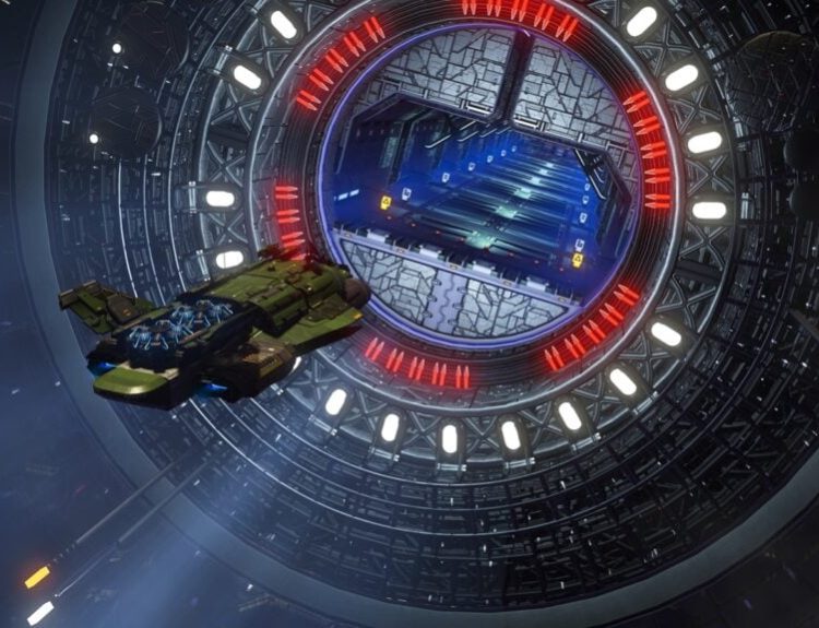 screenshot of a starship in No Man's Sky.