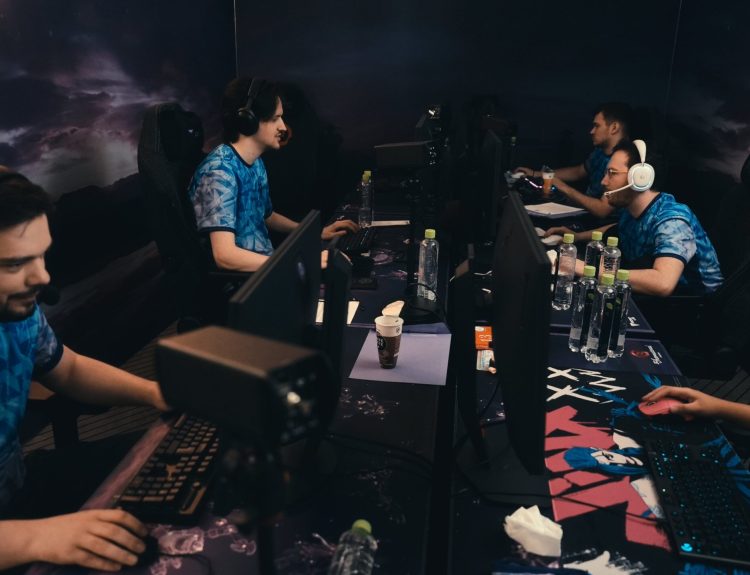 Tundra Esports Transforms the Meta with an Unmatched Item Build on TI14's Opening Day