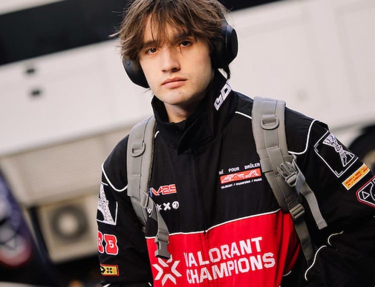 PARIS, FRANCE - skuba of NRG is seen arriving at VALORANT Champions Paris Group Stage Day 5 at Les Arènes de Grand Paris Sud on September 17, 2025 in Paris, France