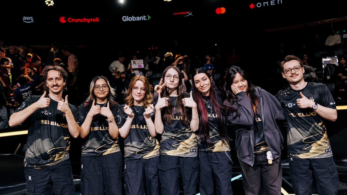 (L-R) Coach effys, meL, Noia, Sarah, alexis, Dodonut, and Coach veer of Shopify Rebellion Gold pose for a photo during the 2025 VALORANT Game Changers Championship, held at LoL Park Arena in Seoul, South Korea, on November 26, 2025.