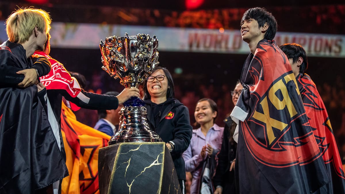 FPX during 2019 League of Legends World Championship Finals at AccorHotels Arena on November 10, 2019 in Paris, France.