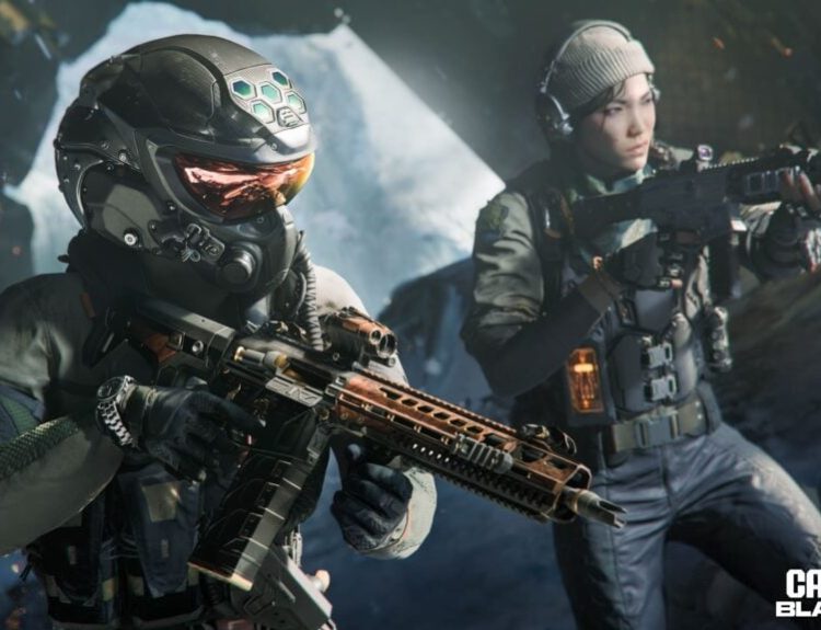 Two operators using SMGs in Black Ops 7 Multiplayer, which has receive a lot of changes in BO7 patch notes for launch