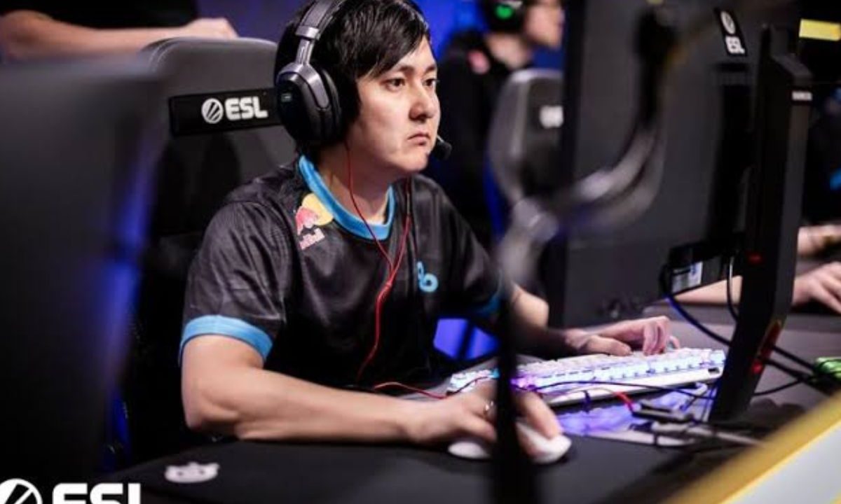 HObbit Returns to PARIVISION as Slaxejezzz Moves to the Bench